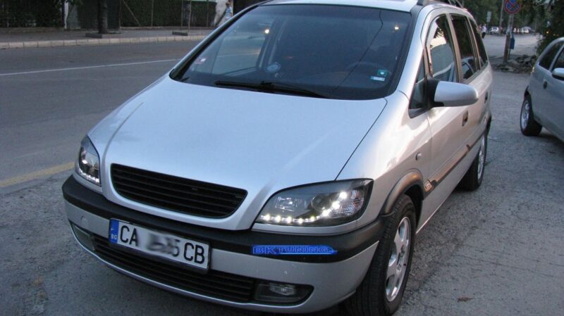 Φανάρια εμπρός led για Opel Zafira A (1999-2005) - μαύρα , με λάμπες (Η1) - σετ 2τμχ. € 391,1