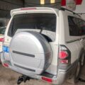 Αεροτομή οροφής για Mitsubishi Pajero (1996-2022) - μαύρη γυαλιστερή € 201,9