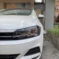 Φρυδάκια φαναριών για Volkswagen Polo (2019+) - μαύρα γυαλιστερά € 48,9