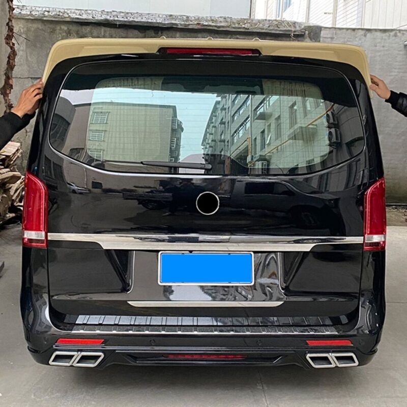 Αεροτομή οροφής για Mercedes Vito W447 (2016-2019) HS Style- μαύρη γυαλιστερή € 377,9