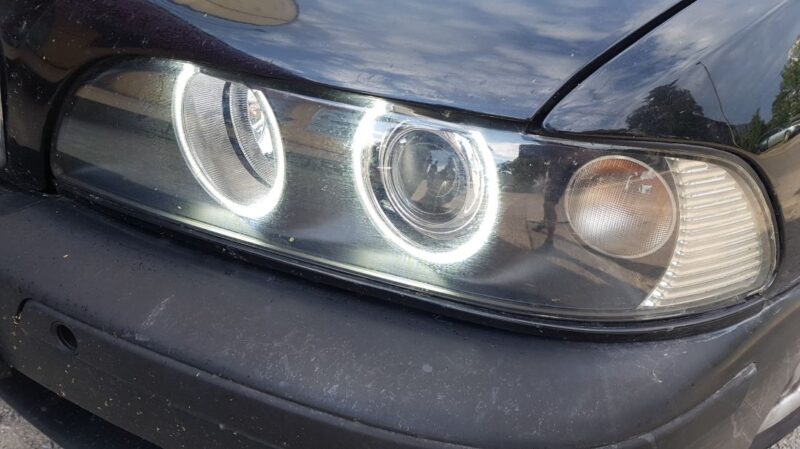 Δαχτυλίδια angel eyes για BMW E39 OEM με εργοστασιακά angel eyes - με 66 led € 64,1