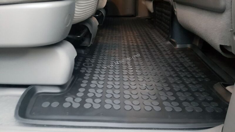 Λαστιχένια πατάκια Rezaw Plast για KIA Carnival II (2005-2014) - 5 seats - τύπου σκαφάκι - 3τμχ. € 74,9