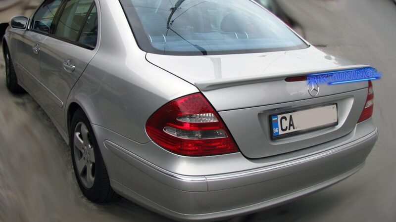 Αεροτομή πορτ - μπαγκάζ για Mercedes W211 sedan E-Class (2002-2009) - AMG Design € 107,9