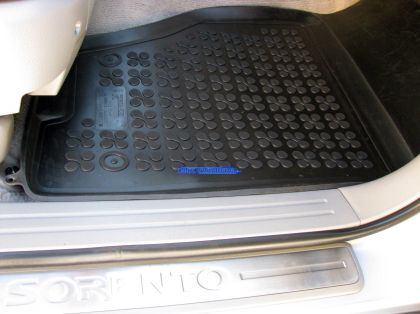 Λαστιχένια πατάκια Rezaw Plast για KIA Sorento I (2003-2009) - τύπου σκαφάκι - 4τμχ. - € 56,9 Λαστιχένια πατάκια Rezaw Plast για KIA Sorento I (2003-2009) - τύπου σκαφάκι - 4τμχ.