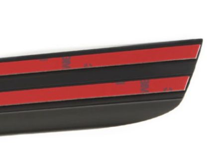 Αεροτομή πίσω παρμπρίζ ή πορτ-μπαγκάζ - 116 cm - € 24,9 Αεροτομή πίσω παρμπρίζ ή πορτ-μπαγκάζ - 116 cm