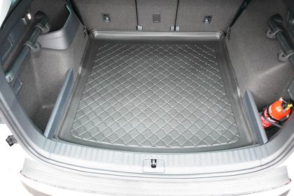 Πατάκι λαστιχένιο για πορτ - μπαγκάζ για Skoda Kodiaq SUV 5 door (2017+) 5 seats; lower boot no variable boot floor / upper boot on variable boot floor in top position - 1τμχ. - € 42,9 Πατάκι λαστιχένιο για πορτ - μπαγκάζ για  Skoda Kodiaq SUV 5 door  (2017+) 5 seats; lower boot no variable boot floor / upper boot on variable boot floor in top position - 1τμχ.