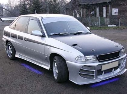 Ανεμοθραύστες για Opel Astra F (1992-1998) combi - 4 τμχ. εμπρός και πίσω - € 75,9 Ανεμοθραύστες για Opel Astra F (1992-1998) combi - 4 τμχ. εμπρός και πίσω