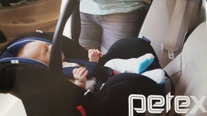 Παιδικό κάθισμα αυτοκινήτου με χερούλι Junior - Bambini - μπλε χρώμα - € 85,9 Παιδικό κάθισμα αυτοκινήτου με χερούλι Junior - Bambini - μπλε χρώμα