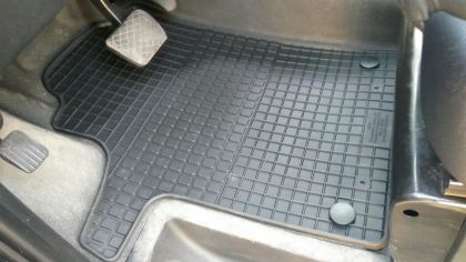 Λαστιχένια πατάκια για MERCEDES Vito / Viano W447 (2014+) - 2τμχ. - € 36,9 Λαστιχένια πατάκια για MERCEDES Vito / Viano W447 (2014+) - 2τμχ.