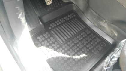 Λαστιχένια πατάκια Rezaw Plast για Ford Transit Courier (2014-2023) - τύπου σκαφάκι - 2τμχ. - € 53,9 Λαστιχένια πατάκια Rezaw Plast για Ford Transit Courier (2014-2023) - τύπου σκαφάκι - 2τμχ.