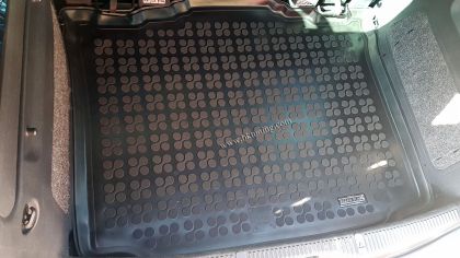 Πατάκι για πορτ - μπαγκάζ λαστιχένιο για Skoda ROOMSTER (μετά το 2006) - Rezaw Plast - 1τμχ. - € 62,9 Πατάκι για πορτ - μπαγκάζ λαστιχένιο για Skoda ROOMSTER (μετά το 2006) - Rezaw Plast - 1τμχ.