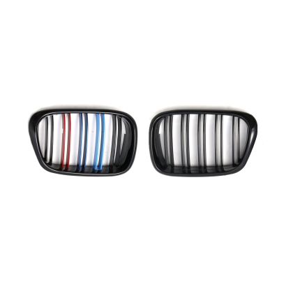 Καρδιές μάσκας για BMW E39 (1995-2003) με διπλή γρίλια - tri color - 2τμχ. - € 83,9 Καρδιές μάσκας για BMW E39 (1995-2003) με διπλή γρίλια - tri color - 2τμχ.