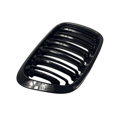 Μάσκα για BMW E46 sedan, combi (1998-2001) / compact (2001-2005) - διπλές M3 Look, 2τμχ. - € 61,9 Μάσκα για BMW E46 sedan, combi (1998-2001) / compact (2001-2005) - διπλές M3 Look, 2τμχ.