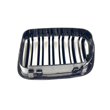 Μάσκα για BMW E46 sedan, combi (1998-2001) / compact (2001-2005) - διπλές M3 Look, 2τμχ. - € 61,9 Μάσκα για BMW E46 sedan, combi (1998-2001) / compact (2001-2005) - διπλές M3 Look, 2τμχ.
