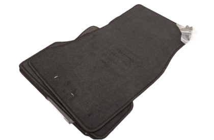 Πατάκια μοκέτα για BMW σειρά 5 E60 / E61 (2003+) - 4τμχ. - € 41,9 Πατάκια μοκέτα για BMW σειρά 5 E60 / E61  (2003+) - 4τμχ.