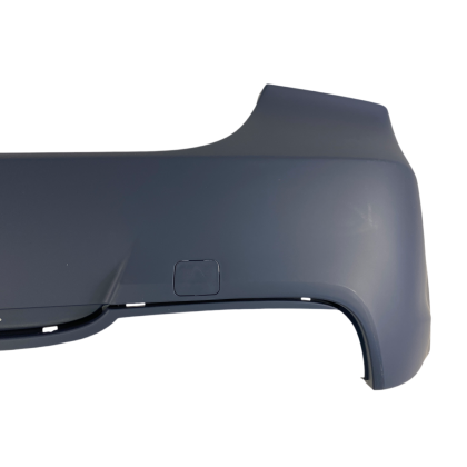 Πίσω προφυλακτήρας για BMW E90 - M pack design χωρίς ανοίγματα για parktronic - € 238,9 Πίσω προφυλακτήρας για BMW E90 - M pack design χωρίς ανοίγματα για parktronic