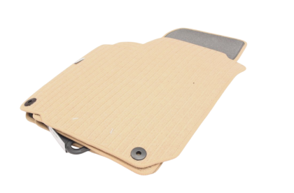 Πατάκια μοκέτα για Vw Golf 4 / Vw Bora / Vw Beetle / Skoda Octavia 1 (1997-2010) / Seat Leon και Toledo (1999-2005) - μπεζ - 4τμχ. - € 63,9 Πατάκια μοκέτα για Vw Golf 4 / Vw Bora / Vw Beetle / Skoda Octavia 1  (1997-2010) / Seat Leon και Toledo  (1999-2005)  - μπεζ - 4τμχ.