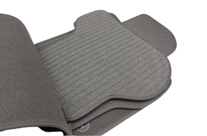 Πατάκια μοκέτα για Vw Golf 5 / Golf 6 / Jetta (2005-2011) - γκρι - 4τμχ. - € 59,9 Πατάκια μοκέτα για Vw Golf 5 / Golf 6 / Jetta (2005-2011) - γκρι - 4τμχ.