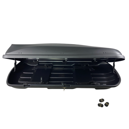 Μπαγκαζιέρα οροφής Junior Xtreme 2 195x78x39cm με διπλό άνοιγμα και κλειδί, 445 λίτρα - μαύρη - € 796,9 Μπαγκαζιέρα οροφής Junior Xtreme 2 195x78x39cm με διπλό άνοιγμα και κλειδί, 445 λίτρα - μαύρη