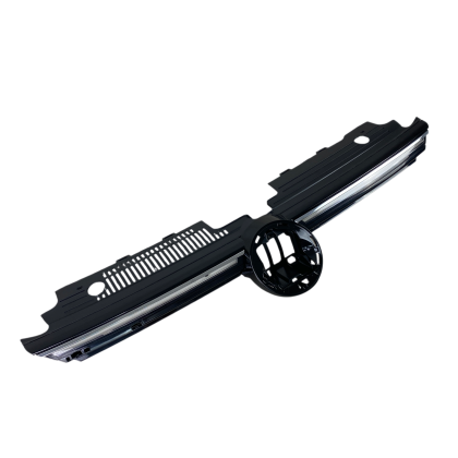 Μάσκα Vw Golf 8 - GTI design με γρίλιες χρωμίου, χωρίς σήμα - € 177,9 Μάσκα Vw Golf 8 - GTI design με γρίλιες χρωμίου, χωρίς σήμα