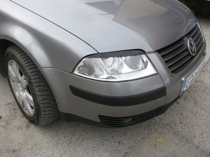 Φρυδάκια φαναριών Vw Passat B5 (2001-2005) - € 23,9 Φρυδάκια φαναριών Vw Passat B5 (2001-2005)