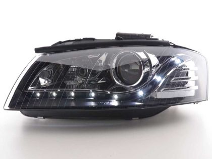 Φανάρια εμπρός led Dayline για Audi A3 (2003-2008) - μαύρα , χωρίς λάμπες (Η7) - σετ 2τμχ. - € 490,9 Φανάρια εμπρός led Dayline για Audi A3 (2003-2008) - μαύρα , χωρίς λάμπες (Η7) - σετ 2τμχ.