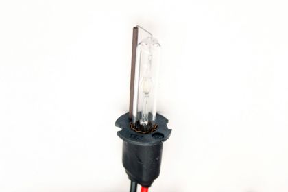 Λάμπα xenon H3 3000K 35W - 1τμχ. - € 7,9 Λάμπα xenon H3 3000K 35W - 1τμχ.