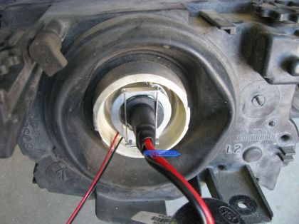 Bi xenon προτζέκτορες για BMW E46 με εργοστασιακό σχεδιασμό - retrofit 2 τμχ. - € 55,9 Bi xenon προτζέκτορες για BMW E46 με εργοστασιακό σχεδιασμό - retrofit 2 τμχ.