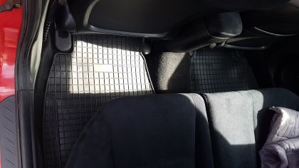 Λαστιχένια πατάκια Frogum για HONDA Civic VIII (2006-2012) - hatchback - 4τμχ. - € 45,9 Λαστιχένια πατάκια Frogum για HONDA Civic VIII (2006-2012) - hatchback - 4τμχ.