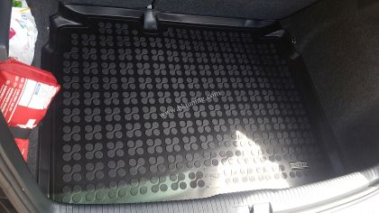 Πατάκι πορτ-μπαγκάζ VW Golf V (2003-2008) / Golf VI (2008-2012) - Hatchback with a tool set located in the trunk - 1τμχ., Rezaw Plast - € 89,9 Πατάκι πορτ-μπαγκάζ VW Golf V (2003-2008) / Golf VI (2008-2012) - Hatchback with a tool set located in the trunk - 1τμχ., Rezaw Plast