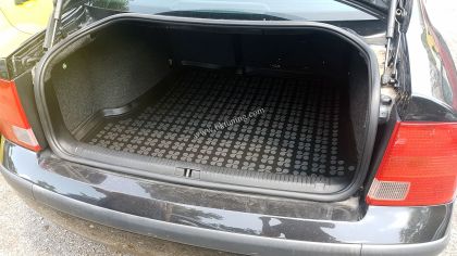 Πατάκι πορτ-μπαγκάζ Vw PASSAT B5 Sedan (1996 - 2005) - 1τμχ., Rezaw Plast - € 89,9 Πατάκι πορτ-μπαγκάζ Vw PASSAT B5 Sedan (1996 - 2005) - 1τμχ., Rezaw Plast