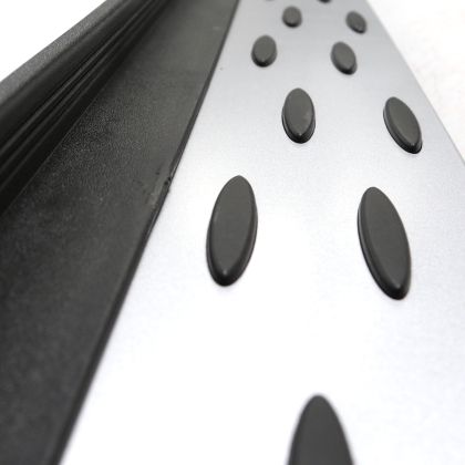 Σκαλοπάτια για Jeep Grand Cherokee (2011+) - 2τμχ. - € 565,9 Σκαλοπάτια για Jeep Grand Cherokee (2011+) - 2τμχ.