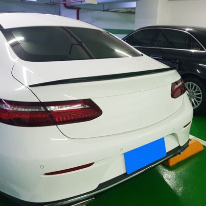Αεροτομή πορτ-μπαγκάζ Mercedes C238 E-class (2017-2019) coupe - μαύρη γυαλιστερή - € 133,9 Αεροτομή πορτ-μπαγκάζ Mercedes C238 E-class (2017-2019) coupe - μαύρη γυαλιστερή
