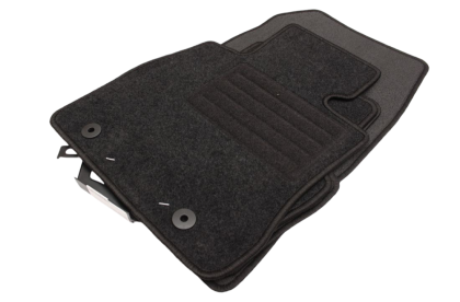 Πατάκια μοκέτα για MAZDA 2 III (2014-2023) - 4τμχ. - € 41,9 Πατάκια μοκέτα για MAZDA 2 III (2014-2023) - 4τμχ.