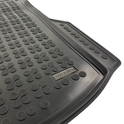 Πατάκι πορτ-μπαγκάζ Tesla Model 3 (2023+) - 1τμχ, Rezaw Plast - € 154,9 Πατάκι πορτ-μπαγκάζ Tesla Model 3 (2023+) - 1τμχ, Rezaw Plast