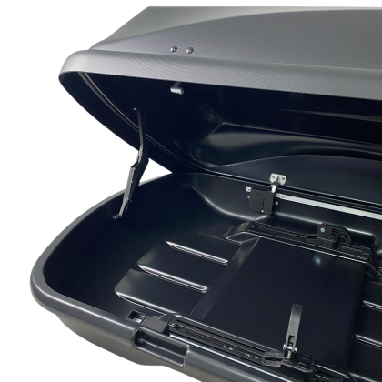 Μπαγκαζιέρα οροφής Junior Xtreme 2 195x78x39cm με διπλό άνοιγμα και κλειδί, 445 λίτρα - μαύρη - € 796,9 Μπαγκαζιέρα οροφής Junior Xtreme 2 195x78x39cm με διπλό άνοιγμα και κλειδί, 445 λίτρα - μαύρη