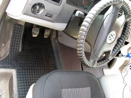 Λαστιχένια πατάκια για VW Transporter T5 / T6 (2003+) - 2 θέσιο - 2τμχ. - € 46,9 Λαστιχένια πατάκια για VW Transporter T5 / T6 (2003+) - 2 θέσιο - 2τμχ.