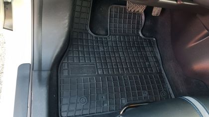 Λαστιχένια πατάκια NISSAN Leaf (2017+) - 4τμχ. - € 55,9 Λαστιχένια πατάκια NISSAN Leaf (2017+) - 4τμχ.