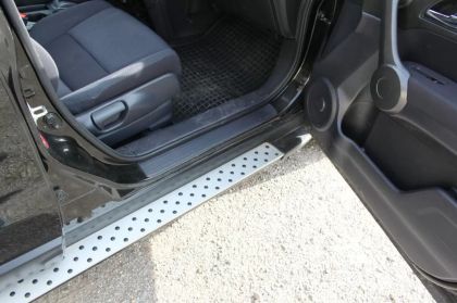 Σκαλοπάτια Honda CR-V (2007-2012) - σπορ - 2τμχ. - € 282,9 Σκαλοπάτια Honda CR-V (2007-2012) - σπορ - 2τμχ.