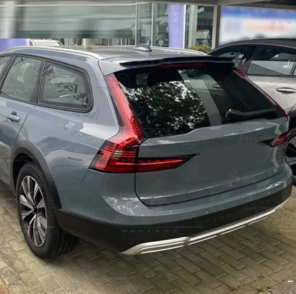 Αεροτομή οροφής Volvo V90 (2021+) - μαύρη γυαλιστερή - € 103,9 Αεροτομή οροφής Volvo V90 (2021+) - μαύρη γυαλιστερή