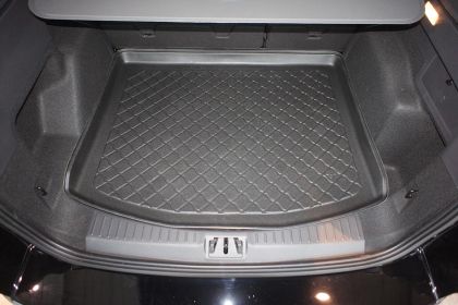 Πατάκι πορτ-μπαγκάζ Ford Kuga II SUV 5 door (2013-2020) on all levels of adjustable boot floor; with mini spare tyre; with tyre repair kit - 1τμχ. - € 55,9 Πατάκι πορτ-μπαγκάζ Ford Kuga II SUV 5 door (2013-2020) on all levels of adjustable boot floor; with mini spare tyre; with tyre repair kit - 1τμχ.
