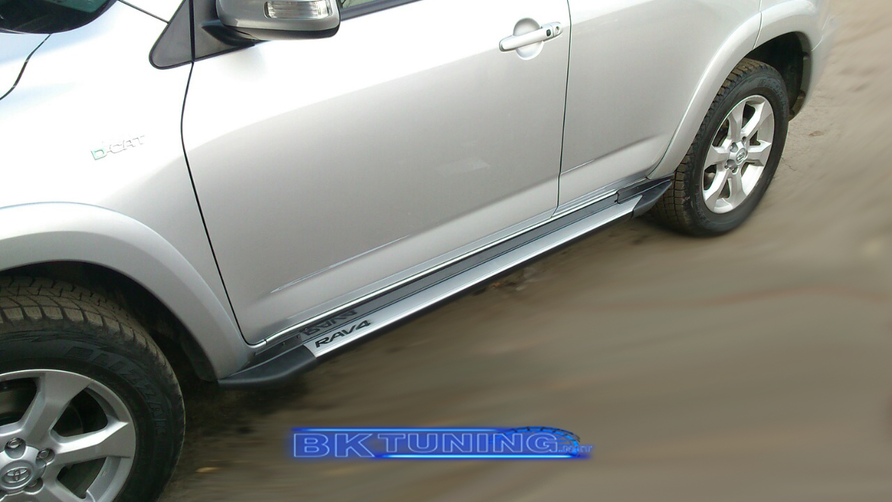 Σκαλοπάτια Toyota Rav 4 (2009-2012) - 2.0 κινητήρας - 2τμχ. - € 225,9 Σκαλοπάτια Toyota Rav 4 (2009-2012) - 2.0 κινητήρας - 2τμχ.