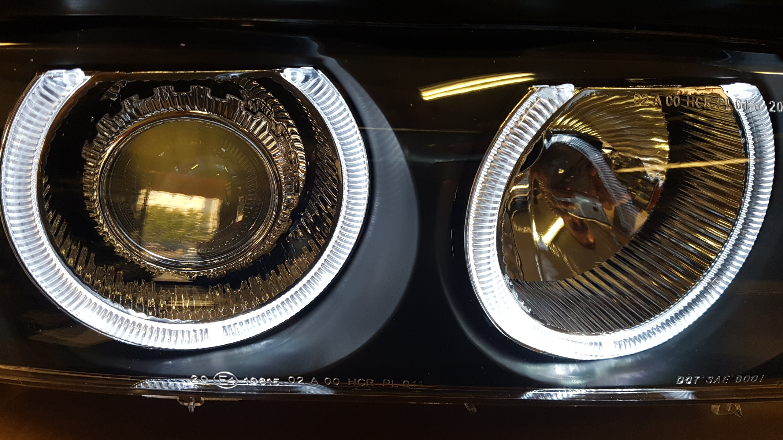 Φανάρια εμπρός BMW E39 (1995-2000) angel eyes - μαύρα , χειρ.ρύθμιση , χωρίς λάμπες (Η7) - σετ 2τμχ. - € 227,9 Φανάρια εμπρός BMW E39 (1995-2000) angel eyes - μαύρα , χειρ.ρύθμιση , χωρίς λάμπες (Η7) - σετ 2τμχ.