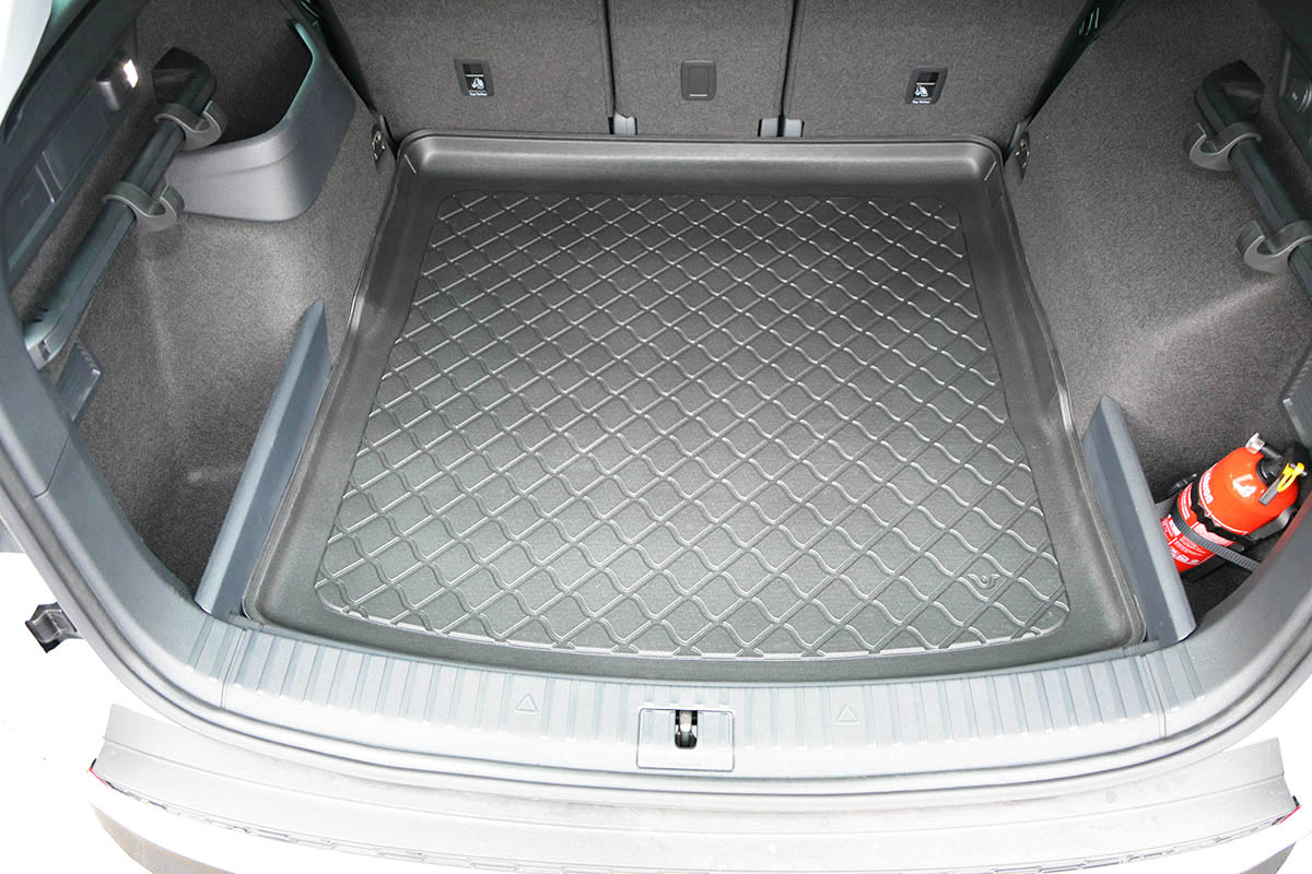 Πατάκι πορτ-μπαγκάζ Skoda Kodiaq SUV 5 door (2017-2023) 5 seats; lower boot no variable boot floor / upper boot on variable boot floor in top position - 1τμχ. - € 55,9 Πατάκι πορτ-μπαγκάζ Skoda Kodiaq SUV 5 door (2017-2023) 5 seats; lower boot no variable boot floor / upper boot on variable boot floor in top position - 1τμχ.