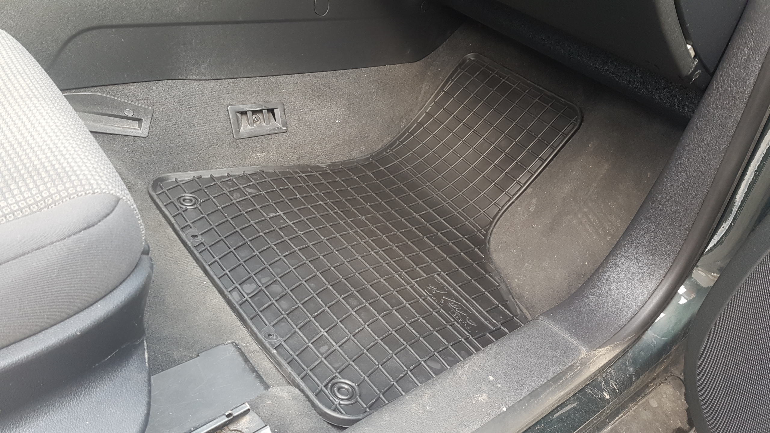Λαστιχένια πατάκια Audi A3 8P (2003-2013) - 4τμχ. - € 46,9 Λαστιχένια πατάκια Audi A3 8P (2003-2013) - 4τμχ.