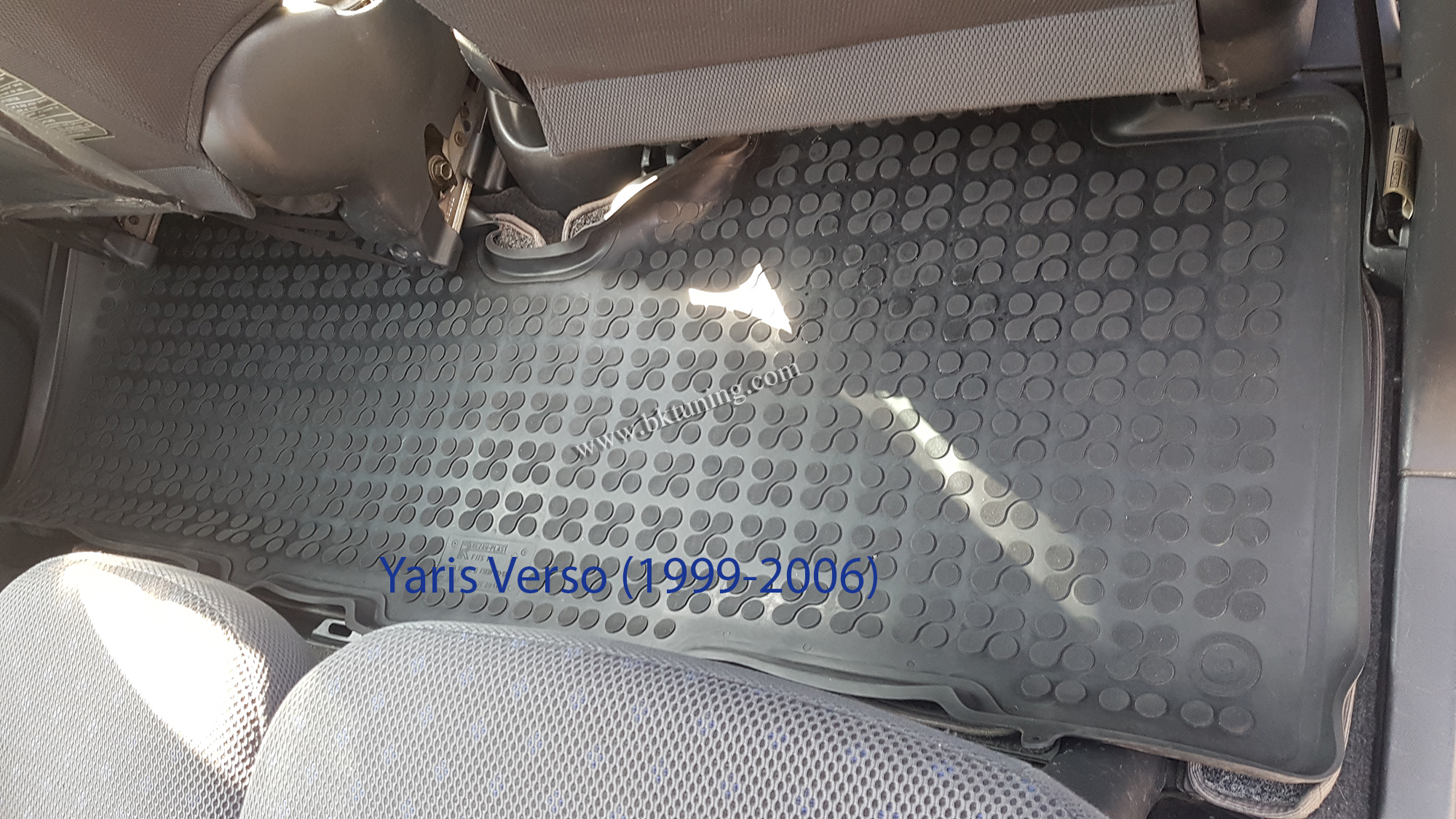 Λαστιχένια πατάκια TOYOTA Yaris (2005-2011) / Urban Cruiser (2008-2014) / GREAT WALL Volex C10 (2010-2014) - τύπου σκαφάκι - 3τμχ., Rezaw Plast - € 73,9 Λαστιχένια πατάκια TOYOTA Yaris (2005-2011) / Urban Cruiser (2008-2014) / GREAT WALL Volex C10 (2010-2014) - τύπου σκαφάκι - 3τμχ., Rezaw Plast