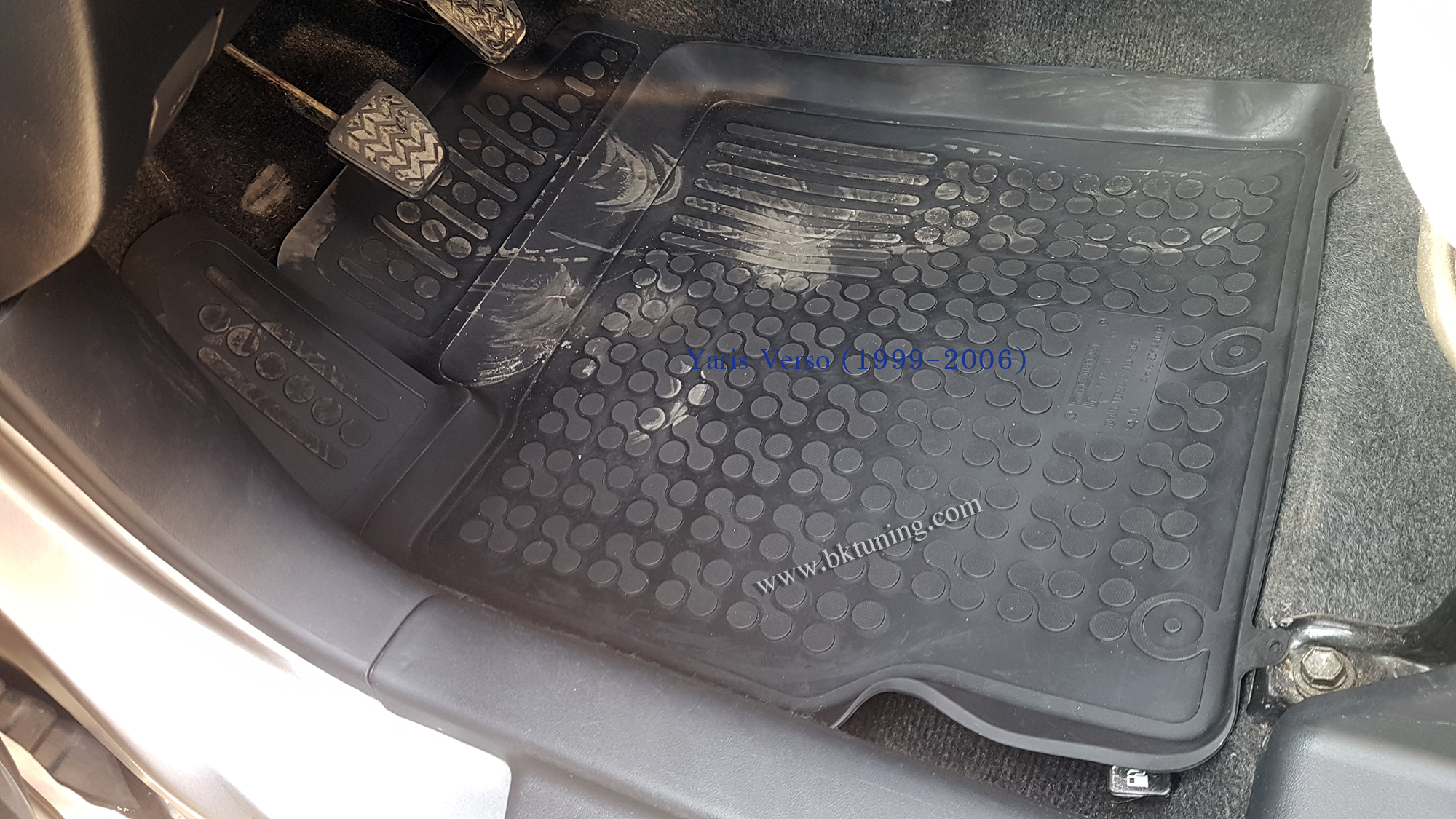 Λαστιχένια πατάκια TOYOTA Yaris (2005-2011) / Urban Cruiser (2008-2014) / GREAT WALL Volex C10 (2010-2014) - τύπου σκαφάκι - 3τμχ., Rezaw Plast - € 73,9 Λαστιχένια πατάκια TOYOTA Yaris (2005-2011) / Urban Cruiser (2008-2014) / GREAT WALL Volex C10 (2010-2014) - τύπου σκαφάκι - 3τμχ., Rezaw Plast
