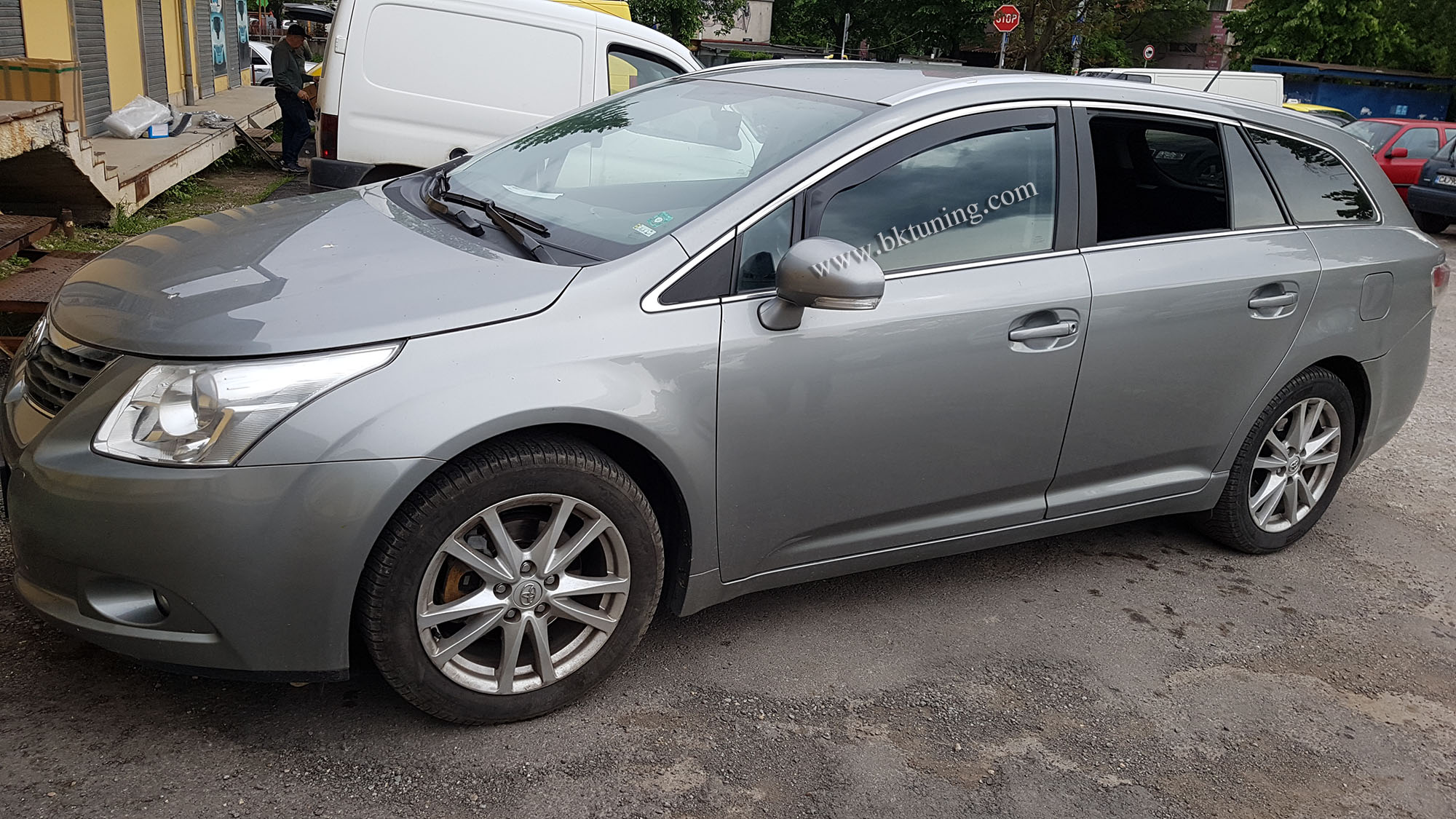 Ανεμοθραύστες Toyota Avensis (2009-2018) 5 πορτο ,sedan - 2 τμχ εμπρός, Heko - € 56,9 Ανεμοθραύστες Toyota Avensis (2009-2018) 5 πορτο ,sedan - 2 τμχ εμπρός, Heko