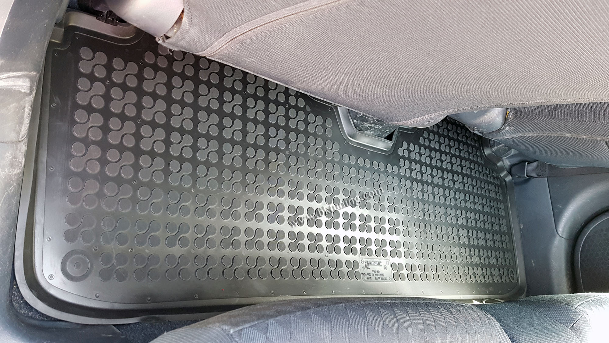 Λαστιχένια πατάκια HONDA Civic VII 5 πορτο (2001-2005) - τύπου σκαφάκι - 3τμχ., Rezaw Plast - € 64,9 Λαστιχένια πατάκια HONDA Civic VII 5 πορτο (2001-2005) - τύπου σκαφάκι - 3τμχ., Rezaw Plast