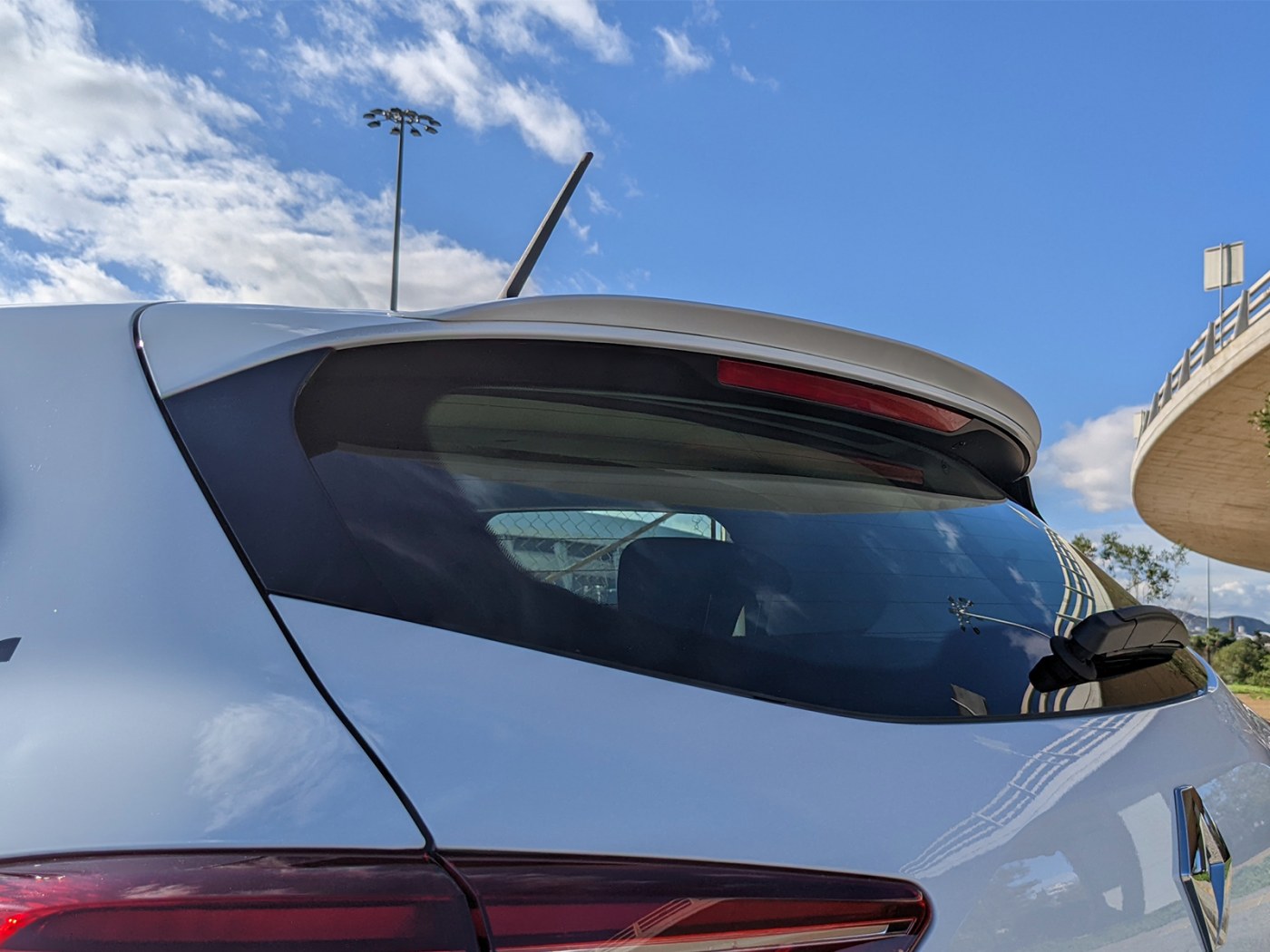 Αεροτομή οροφής Renault Clio (2019-2025) - € 105,9 Αεροτομή οροφής Renault Clio (2019-2025)